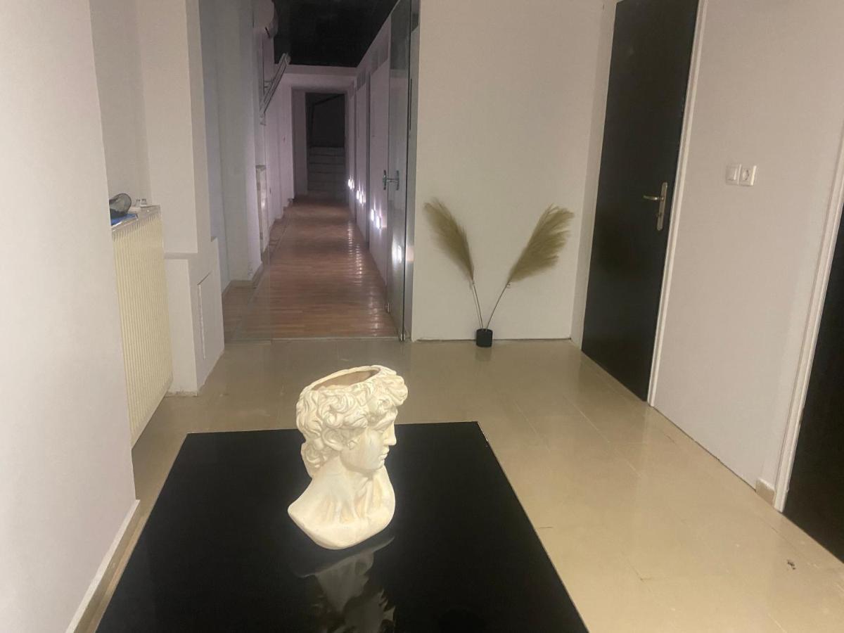 Le.Chris Central Dorms Hotel Réthimno Kültér fotó
