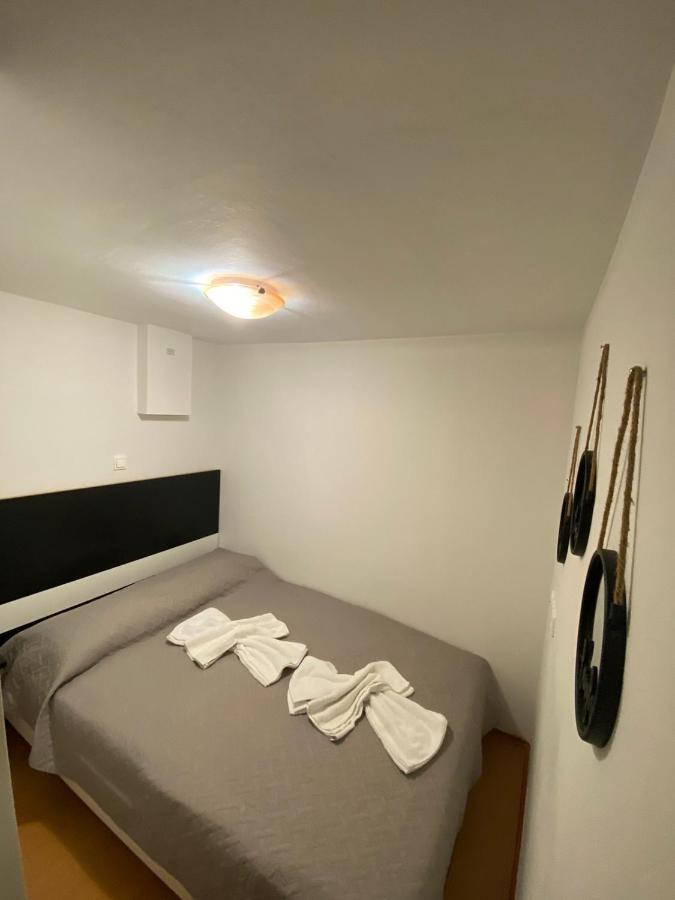 Le.Chris Central Dorms Hotel Réthimno Kültér fotó