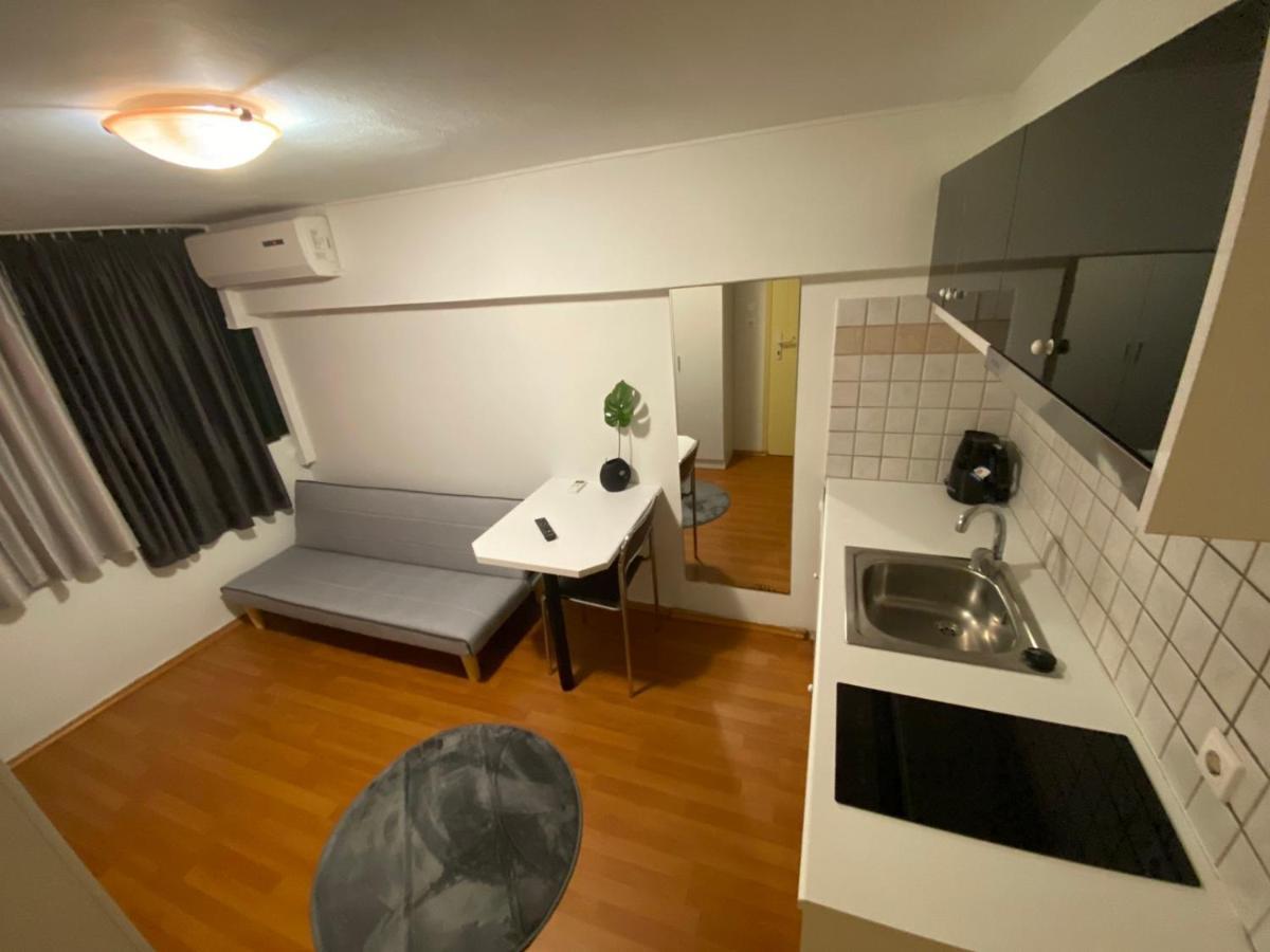 Le.Chris Central Dorms Hotel Réthimno Kültér fotó